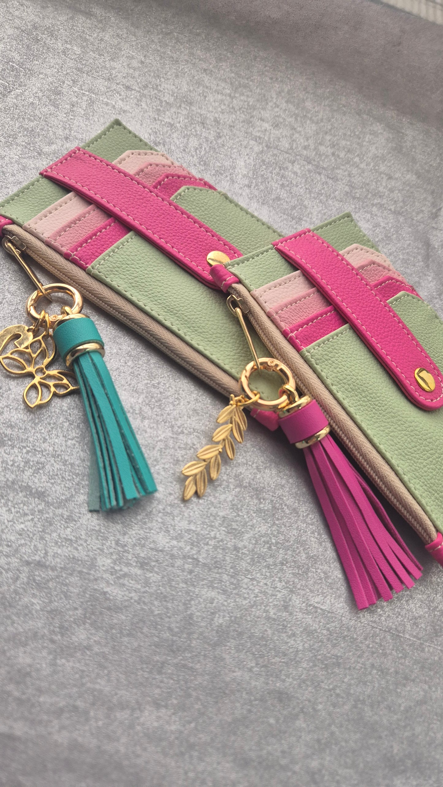 Tarjetero NIJI Rosa-Verde X3 charms