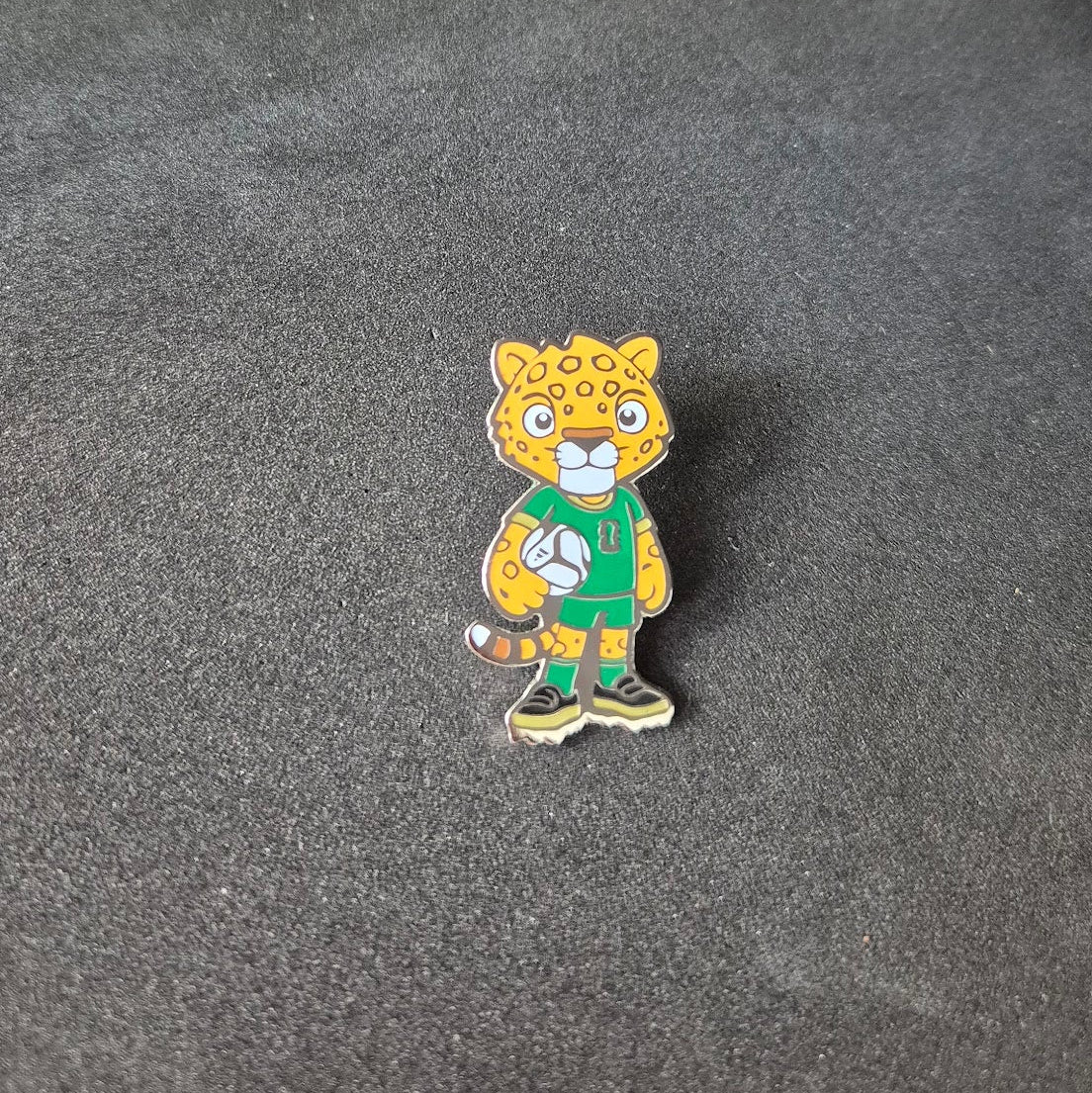 Pines Metálicos Mascotas Mundial