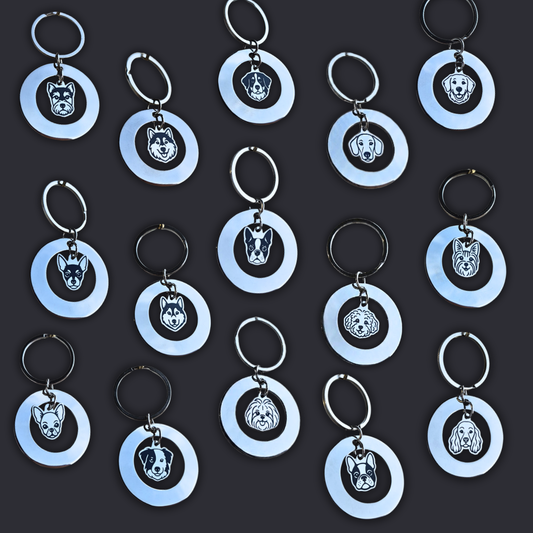 Llavero Plateado Circular + Dije PERRO