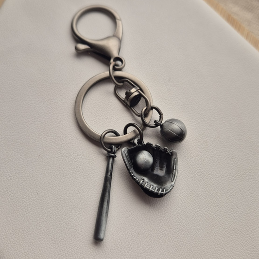 Llavero TOKIO Plata antigua X3 charms